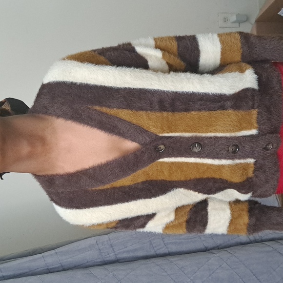 Industry The Great Fluffy Slouch Cardigan - Picture 6 of 13